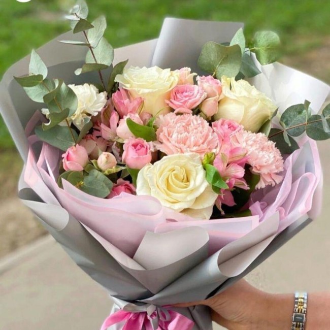 Букет цветов "Реверанс" Букет цветов "Реверанс"